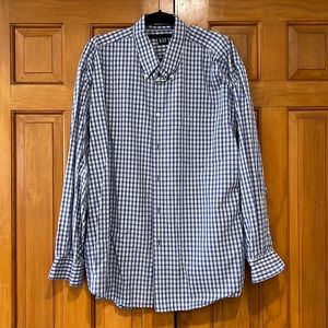 EUC Gap Classic Fit Cotton Plaid Button Down sz XL